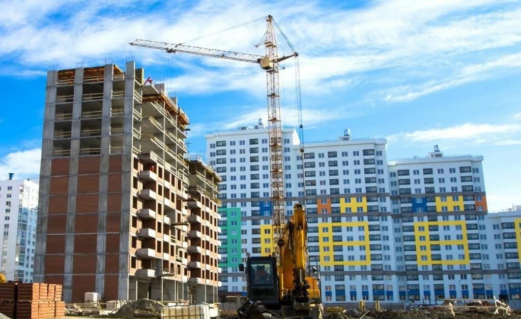 Спрос на новостройки в России упал на 38,7% 