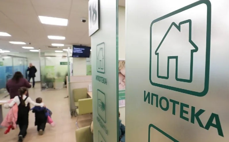В сравнении с апрелем прошлого года выдачи льготной ипотеки просели на 23%